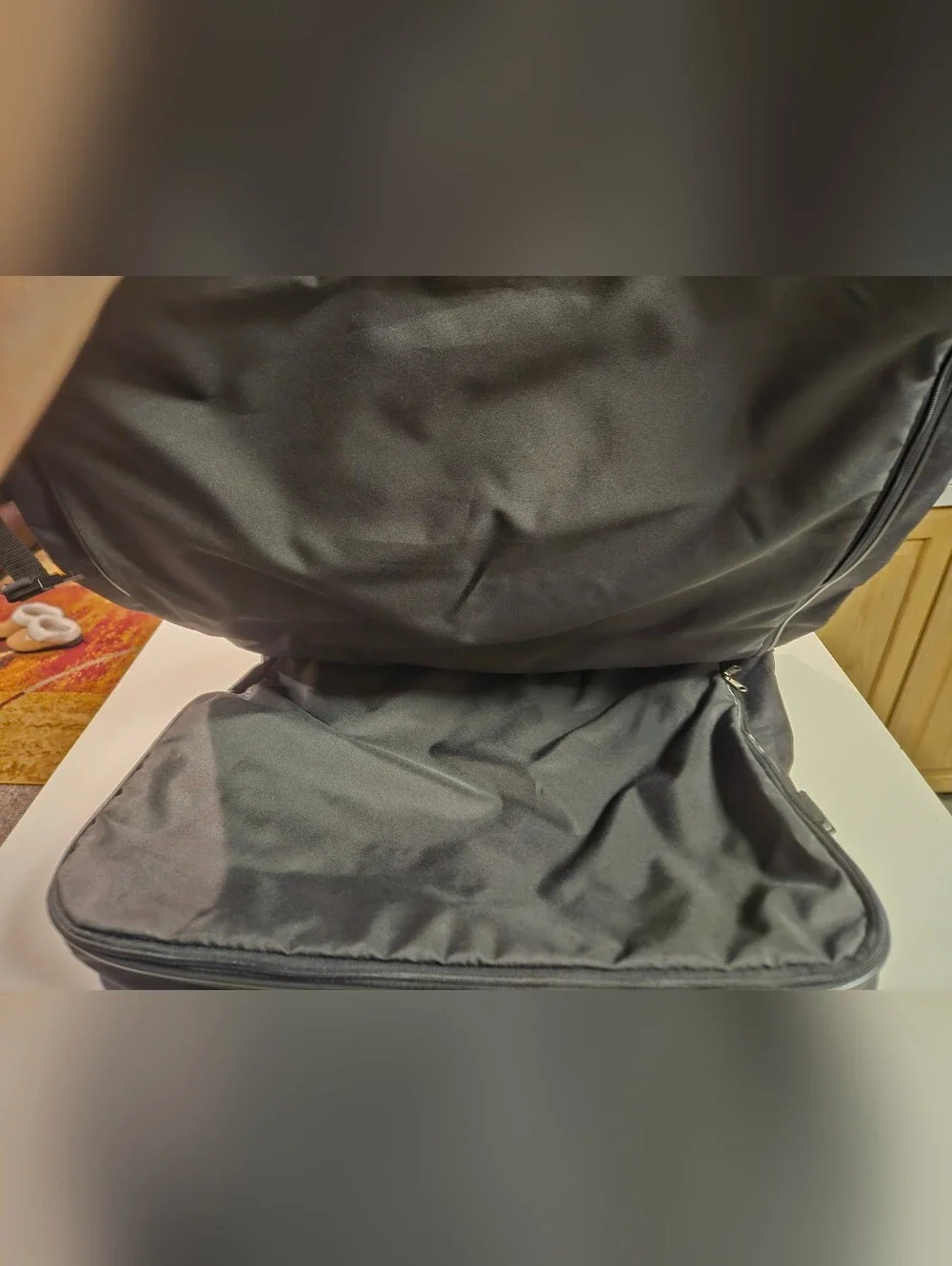 Ciao Brand NWOT Travel Extra Large Suit Bag With Shoulder Strap
